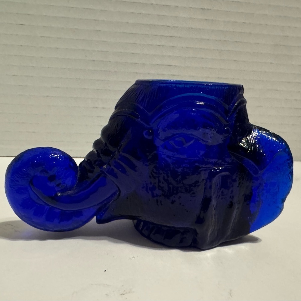🐘Elephant Toothpick Holder- Vintage, Colbalt Blue